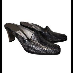 Timothy's Silver & Black Snake Pattern 7